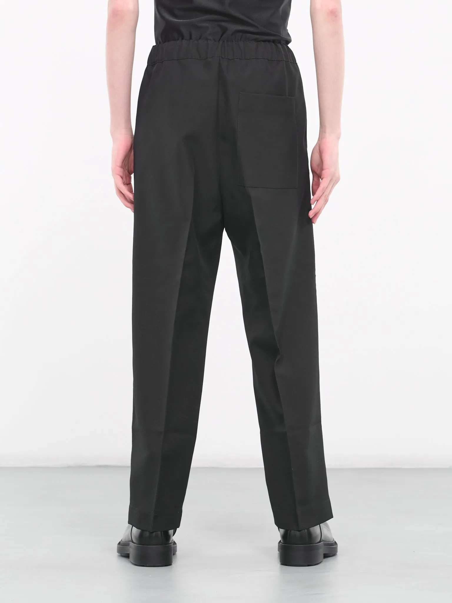 Base Pants (28E28OAU88-001-BLACK)
