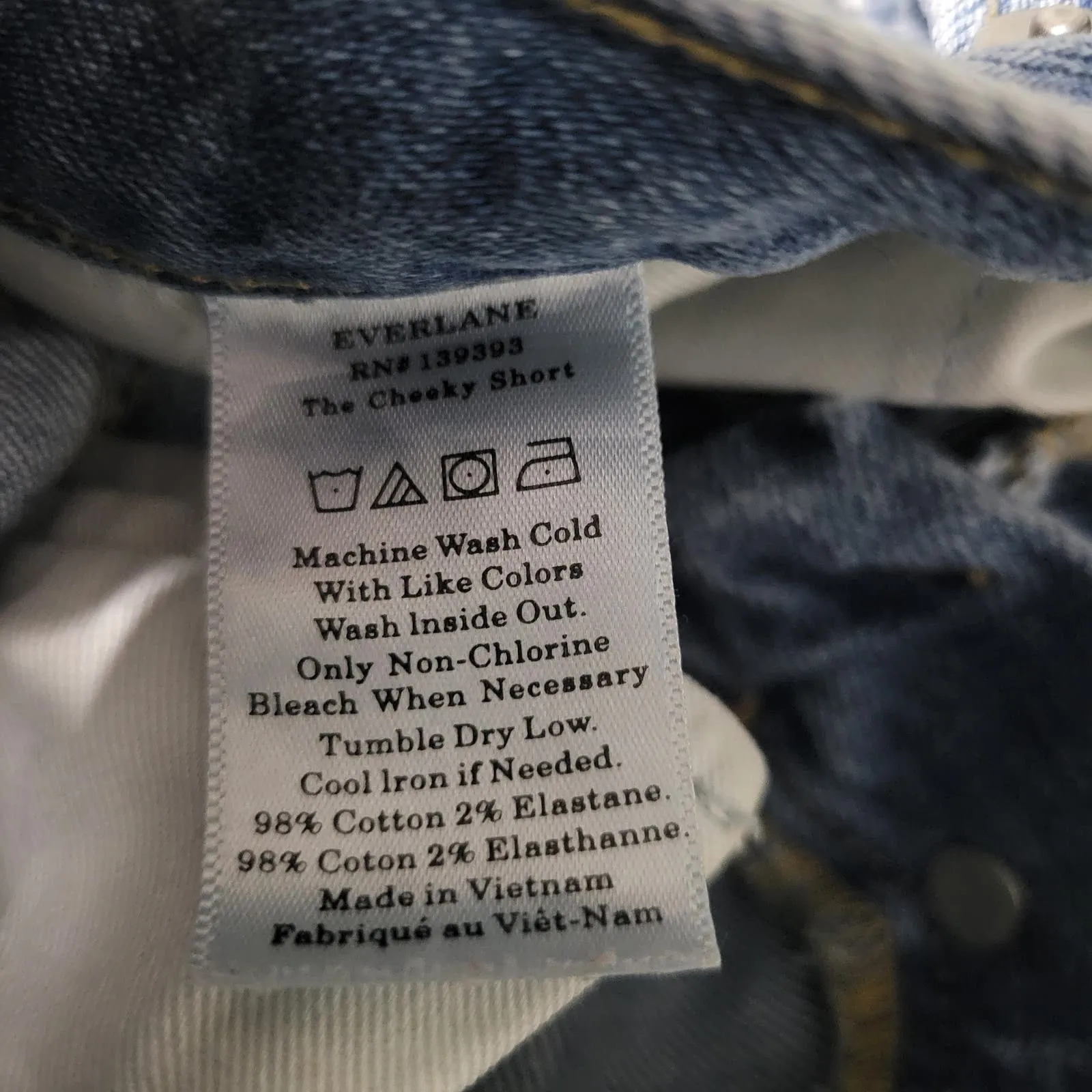 Everlane The Cheeky Short Blue Light Stonewashed Denim Jeans High Rise Button Fly Frayed Size 23